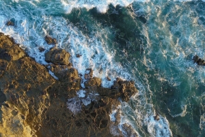岩石 鸟瞰图 大海 泡沫 石头 4k壁纸 3840x2160
