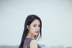 李倩倩 美女侧面摄影高清4k手机壁纸