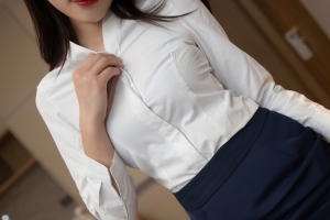 陆萱萱 职业装 白色衬衫 裙子 4k美女高清壁纸