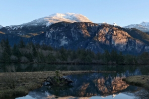 山 湖 水 反射 自然 风景 4k壁纸 3840x2160