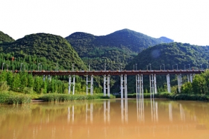 六盘水明湖湿地公园高清图
