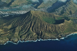 山脉 山峰 鸟瞰图 海岸 云 4k壁纸 3840x2160