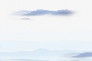 云雾缭绕的群山峻岭
