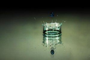 水 液体 滴 飞溅 4k壁纸 3840x2160