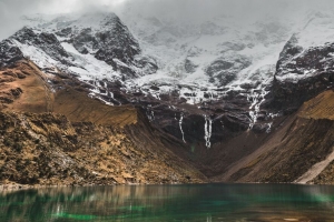 山 湖 景观 水 雪 4k壁纸 3840x2160