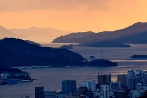 海湾 岛屿 建筑 晚 4k壁纸 3840x2160