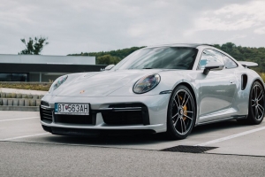 保时捷911 保时捷 汽车 跑车 侧视图 4k壁纸 3840x2160