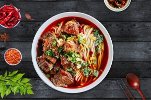 中国美味面食简约木纹背景