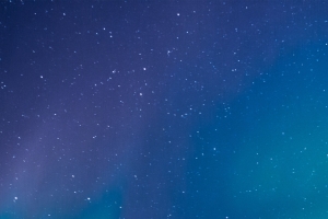 极光星空雪地风景2k手机壁纸1440x2560