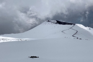 火山 山 雪 冬天 风景 4k壁纸 3840x2160