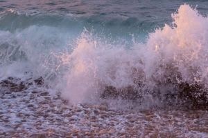 海 浪 喷雾 水 飞溅 海岸 4k壁纸 3840x2160
