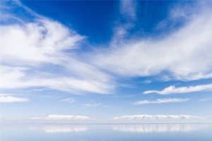 晴空万里背景图