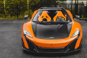  mclaren 675lt mclaren 汽车 橙色 跑车 4k壁纸 3840x2160
