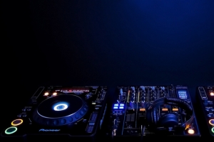 音乐DJ台狂欢激情banner