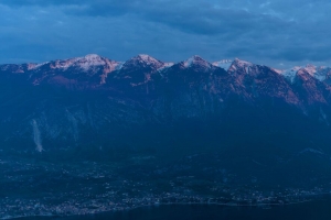 山 峰 海 云 自然 深色壁纸 背景4k 3840x2160