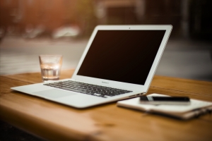 家庭办公室 工作站 办公室 业务 笔记本 Macbook Air 便携设备 计算机 办公桌 5K设计图片