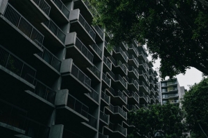 建筑 房子 阳台 树 建筑 4k壁纸 3840x2160