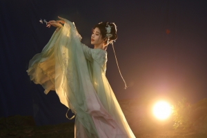 唯美古风美女鞠婧祎4K壁纸3840x2400