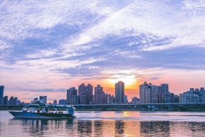 城市 摩天大楼 建筑 大海 日落 4k壁纸 3840x2160