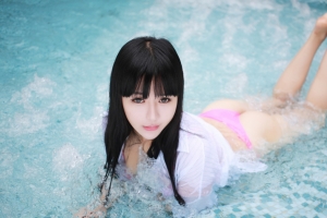 美女八宝icey 泳池写真 4K壁纸