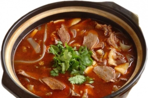 美味牛杂砂锅