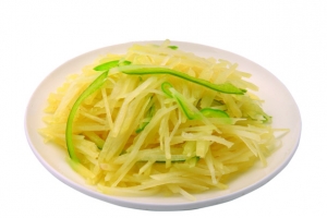 一盘清炒青椒土豆丝