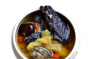 美味虫草乌鸡汤