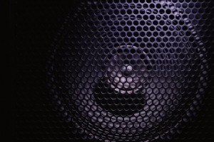 列 网格 低音炮 黑色 4k壁纸 3840x2160