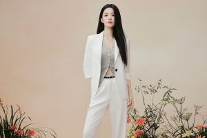王楚然白色西装帅气美女4K壁纸3840x2400