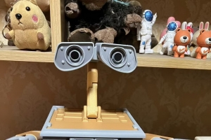 3D打印项目：可动瓦力（纸巾盒）打印拼装完成