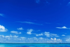 天蓝色背景