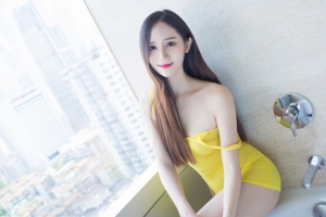 SISY思 长发美女模特 性感身材 4K壁纸