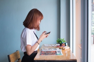 女孩 手机 电话 年轻 社交网络 5K图片