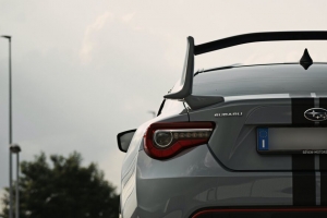 斯巴鲁brz 斯巴鲁 跑车 汽车 后视 4k壁纸 3840x2160