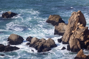 海 波浪 岩石 水 海岸 4k壁纸 3840x2160