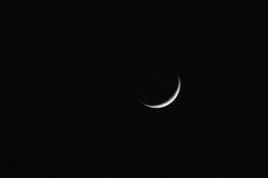 月亮 夜晚 黑暗 黑色 极简主义 4k壁纸 3840x2160