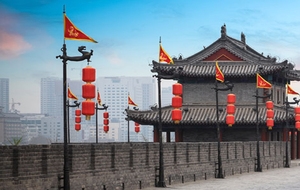 古城海报背景