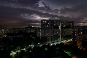 夜城 建筑 灯光 公寓 4k壁纸 3840x2160