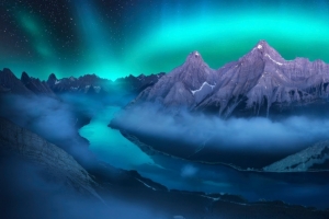 极光山脉风景3440x1440带鱼屏壁纸