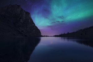 奥罗拉湖的夜晚 瑞士Bannalp湖 冰岛 极光 星空 4K壁纸