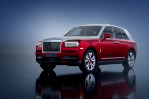 劳斯莱斯Year of the Dragon Cullinan 红色汽车4K壁纸