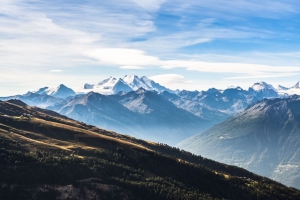 山 坡 雾 风景 4k壁纸 3840x2160