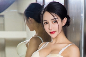 司徒林 性感美女4k桌面壁纸