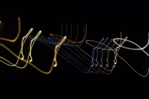 行 冷冻灯 霓虹灯 波浪形 扭曲 黑色 4k壁纸 3840x2160