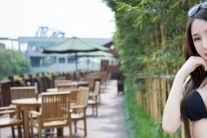 刘奕宁Lynn比基尼写真3440x1440壁纸