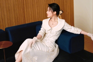 白色长裙优雅美女 侧脸 刘亦菲 4K壁纸 3840x2400