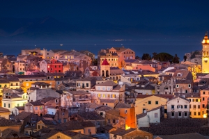 希腊科孚岛夜晚风景4K高清壁纸3840x2160免费下载