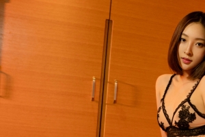 文文 短发气质美女3440x1440带鱼屏壁纸