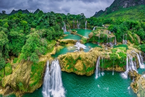 德天瀑布高清风景 4K壁纸 3840x2160
