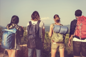 登山旅行的人们5K摄影图片